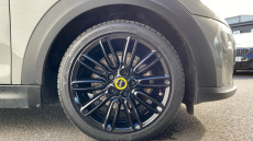 MINI Hatchback 135kW Cooper S Level 2 33kWh 3dr Auto Electric Hatchback